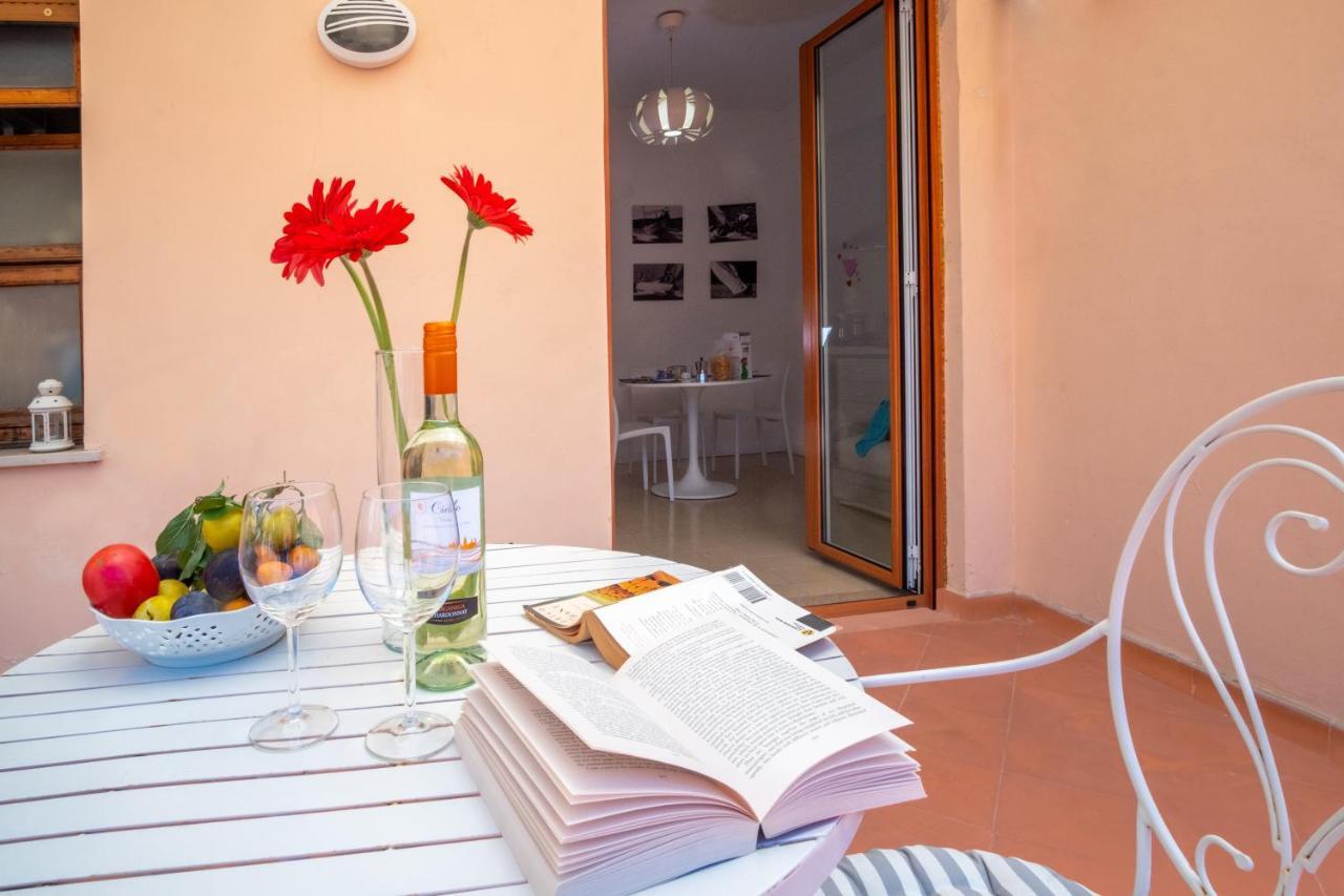 Bright House Apartment Sorrento Exterior foto